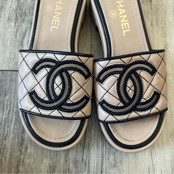 Chanel CC Interlocking Mesh Heeled Sandals in Beige AUTHENTIC - Picture 2 of 12